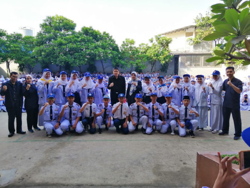 PENGUKUHAN OSIS DAN KETUA EKSTRAKURIKIULER